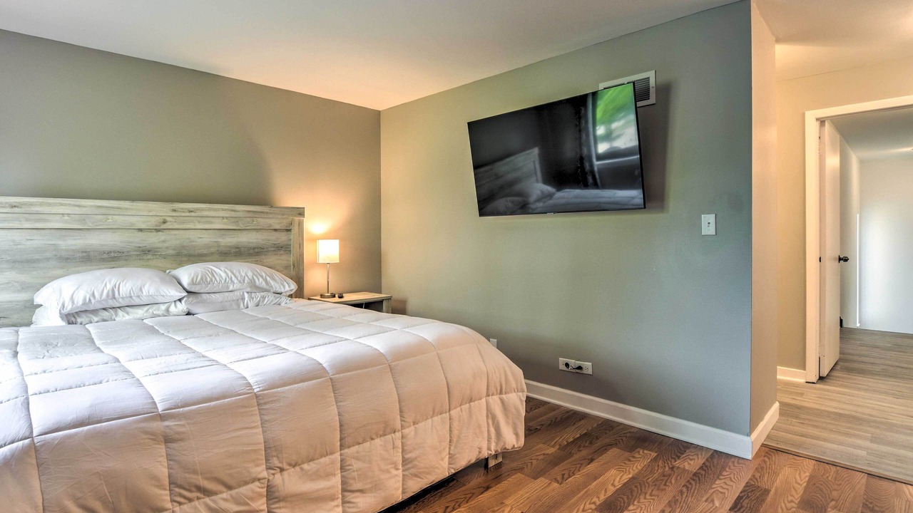 Photo of Bedroom in Schaumburg