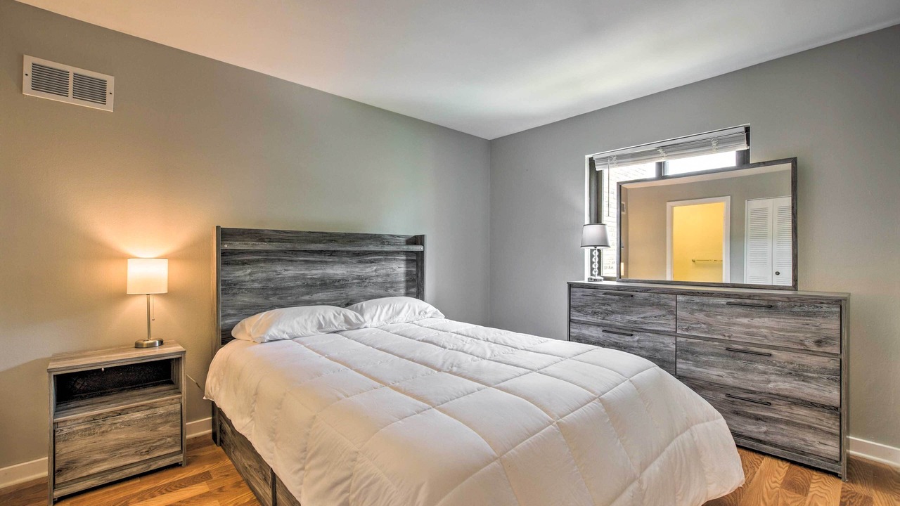 Photo of Bedroom in Schaumburg