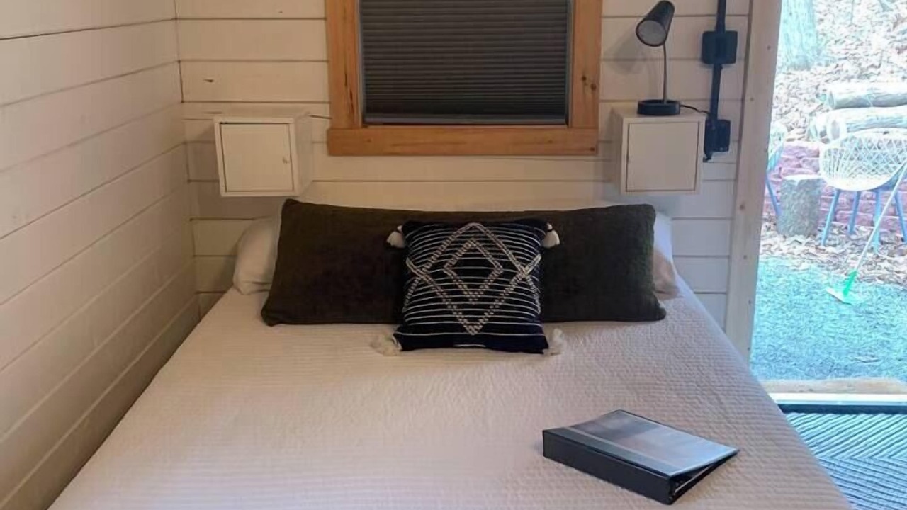 Photo of Bedroom in Goreville