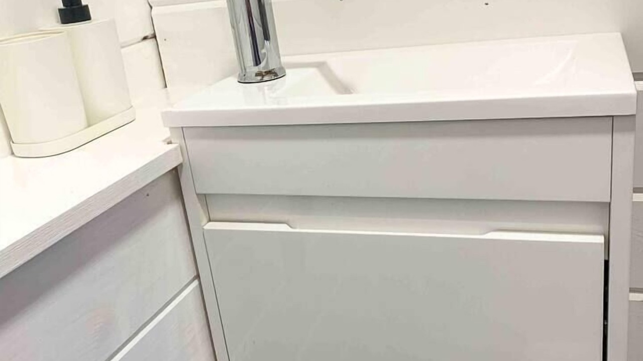 Photo of Bathroom in Goreville