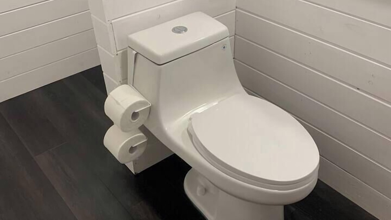 Photo of Bathroom in Goreville