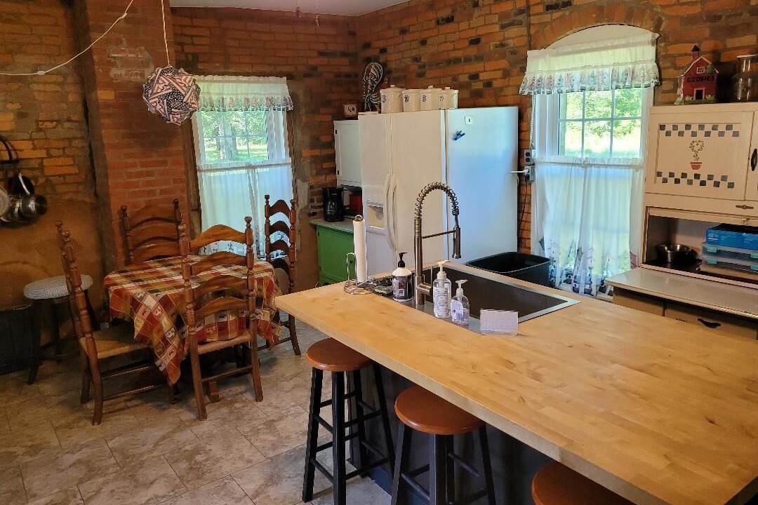 Photo of Kitchen in Akin