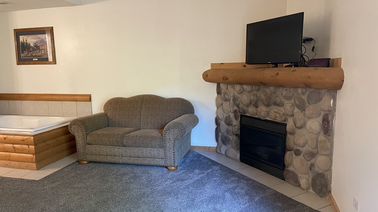 Photo of Livingroom in Oglesby