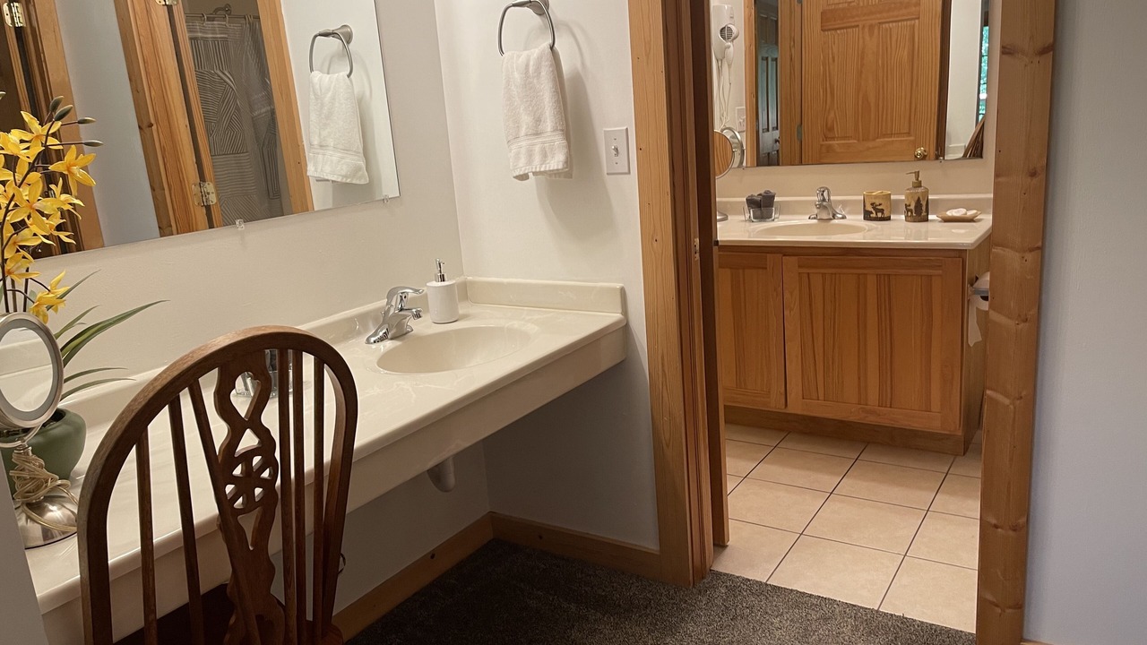 Photo of Bathroom in Oglesby