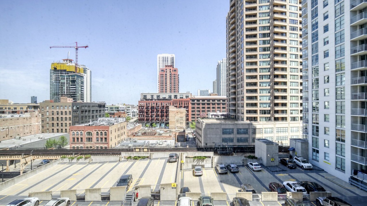 Photo of Others in West Loop Gate