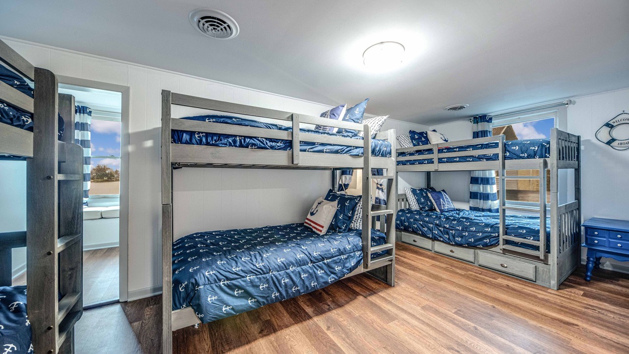 Photo of Bedroom in Lake Catherine