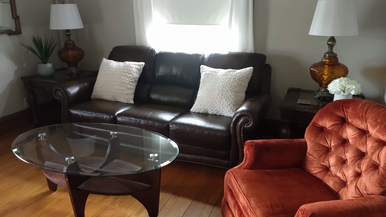 Photo of Livingroom in Elizabeth