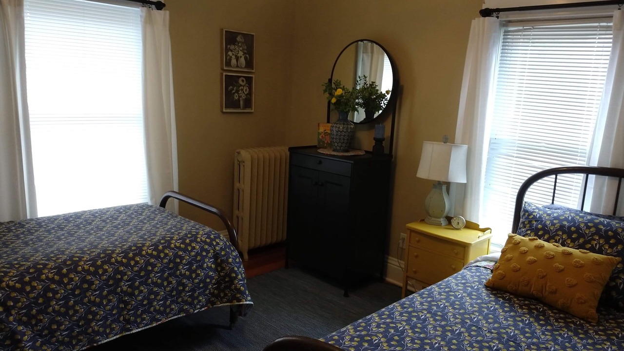 Photo of Bedroom in Elizabeth