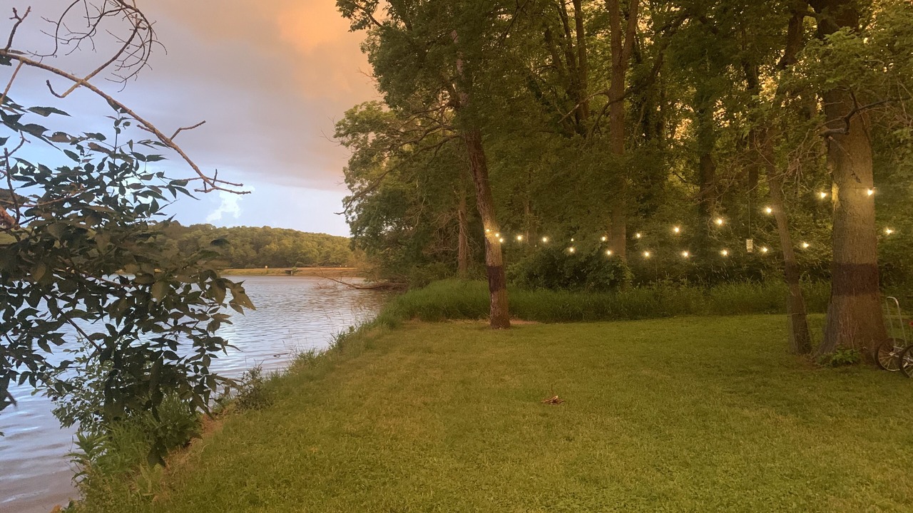 Photo of Outdoor in Holcomb