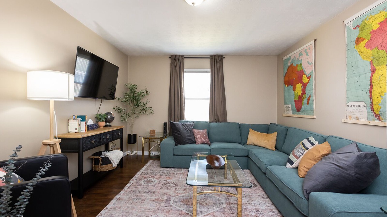 Photo of Livingroom in Shiloh