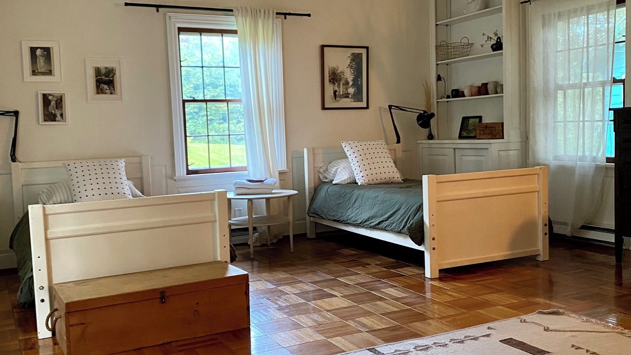 Photo of Bedroom in Holcomb