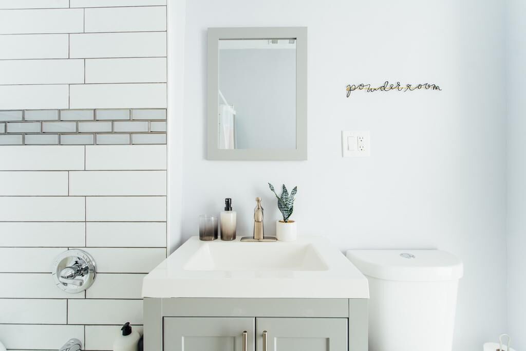 Photo of Bathroom in Logan Square
