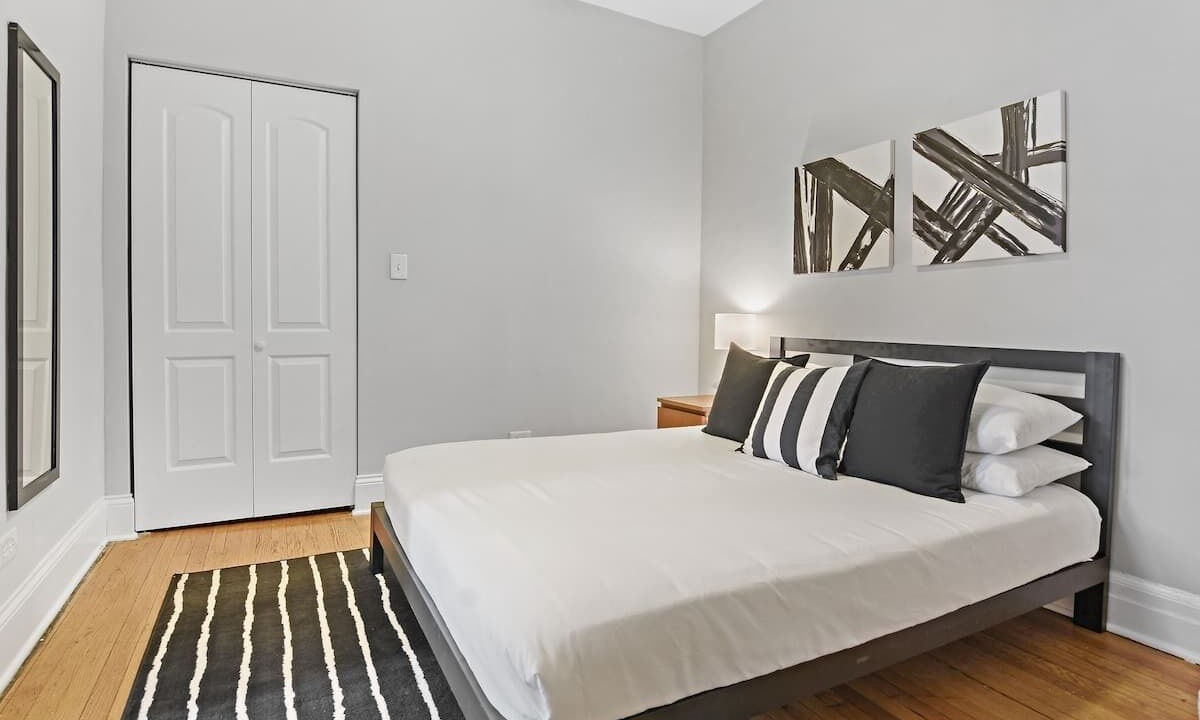 Photo of Bedroom in Wrigleyville