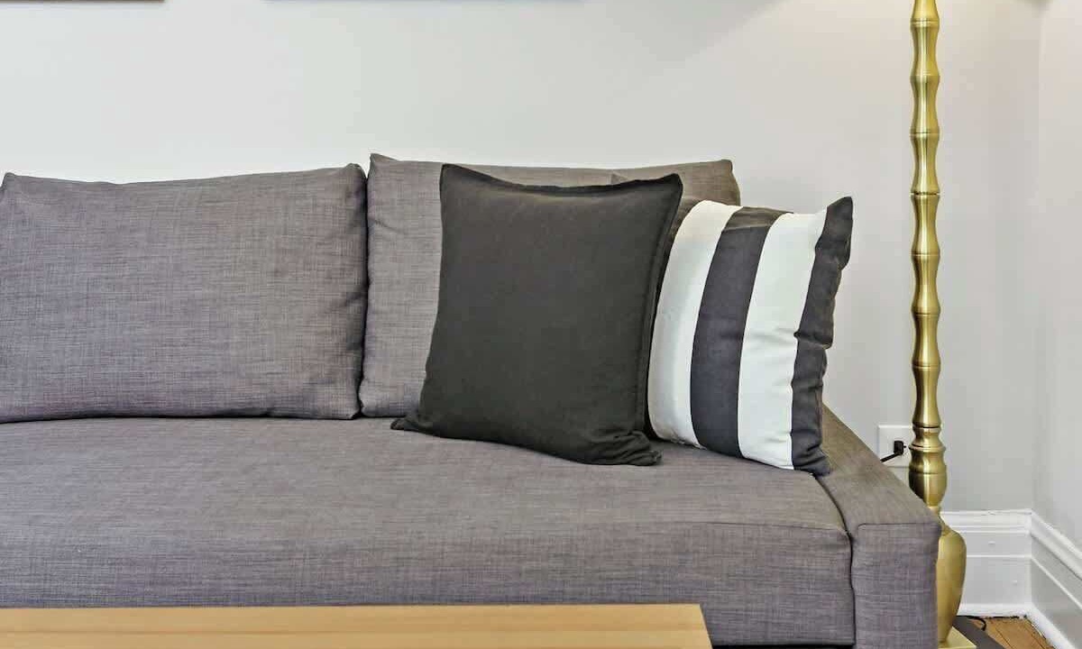 Photo of Livingroom in Wrigleyville