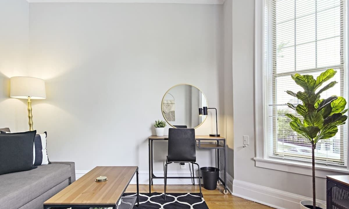 Photo of Livingroom in Wrigleyville