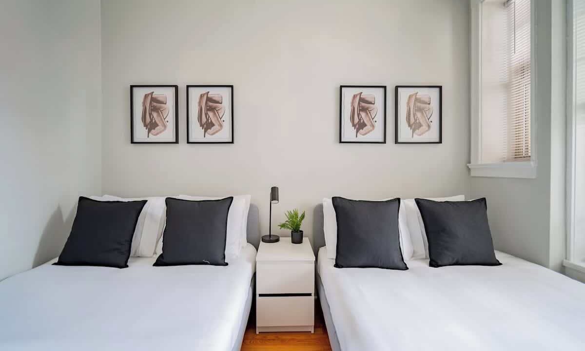Photo of Bedroom in Wrigleyville
