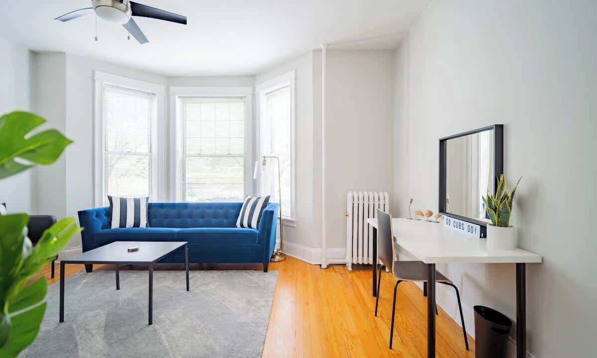 Photo of Livingroom in Wrigleyville