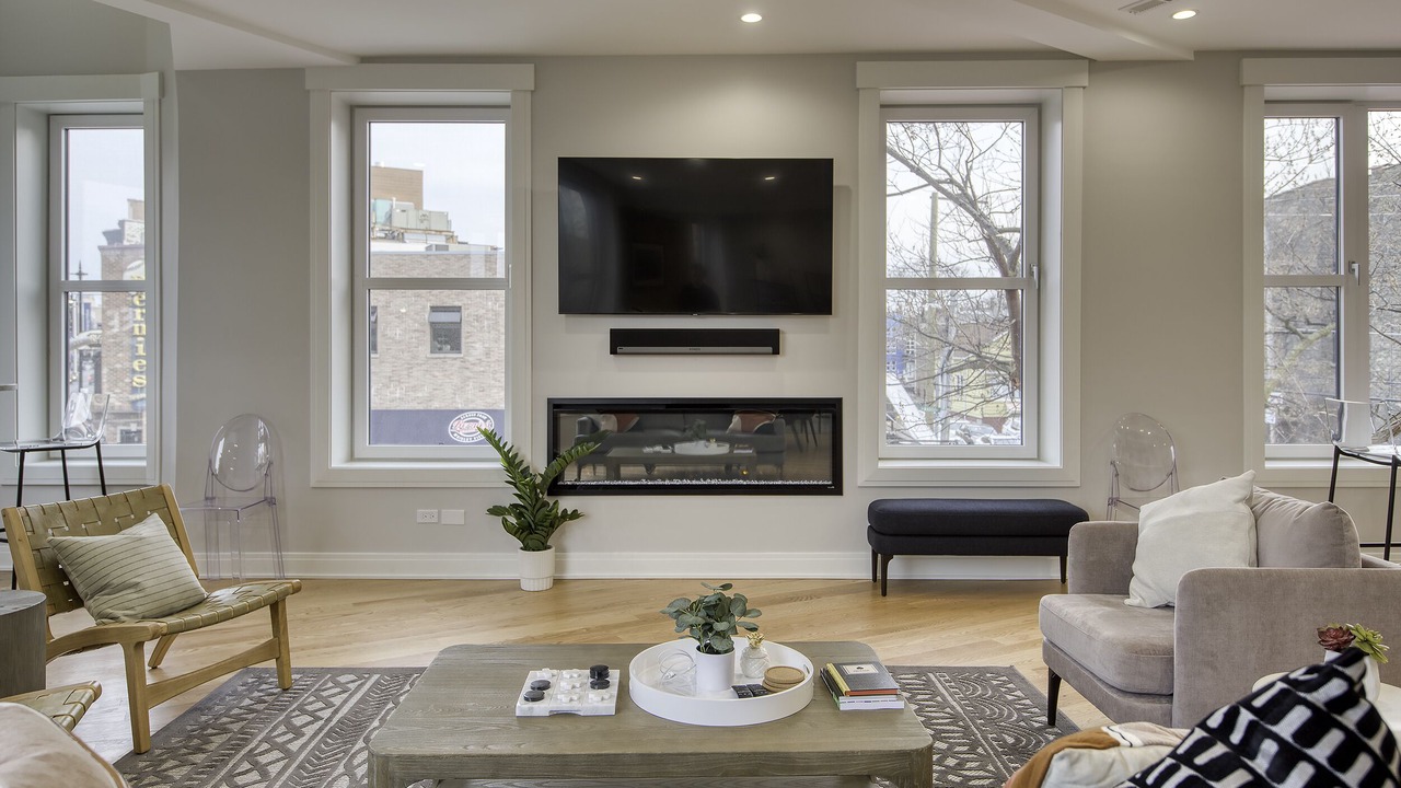 Photo of Livingroom in Wrigleyville