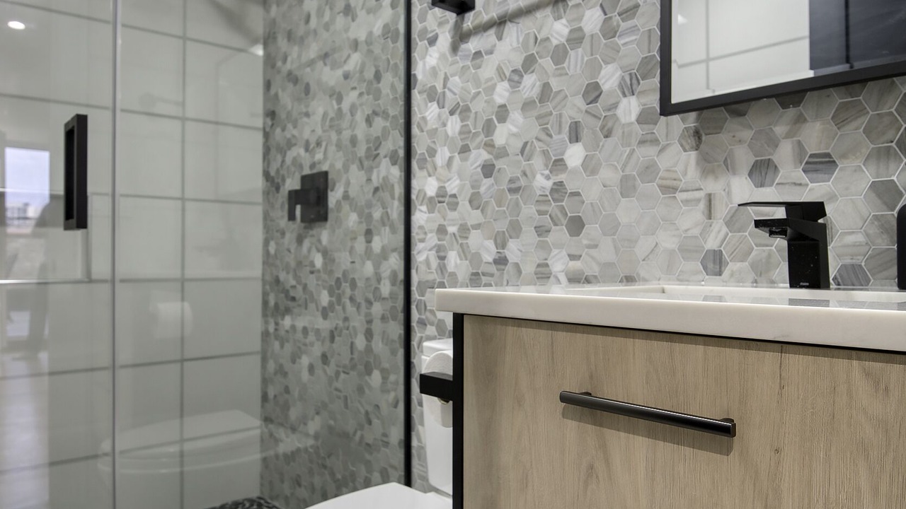 Photo of Bathroom in Wrigleyville