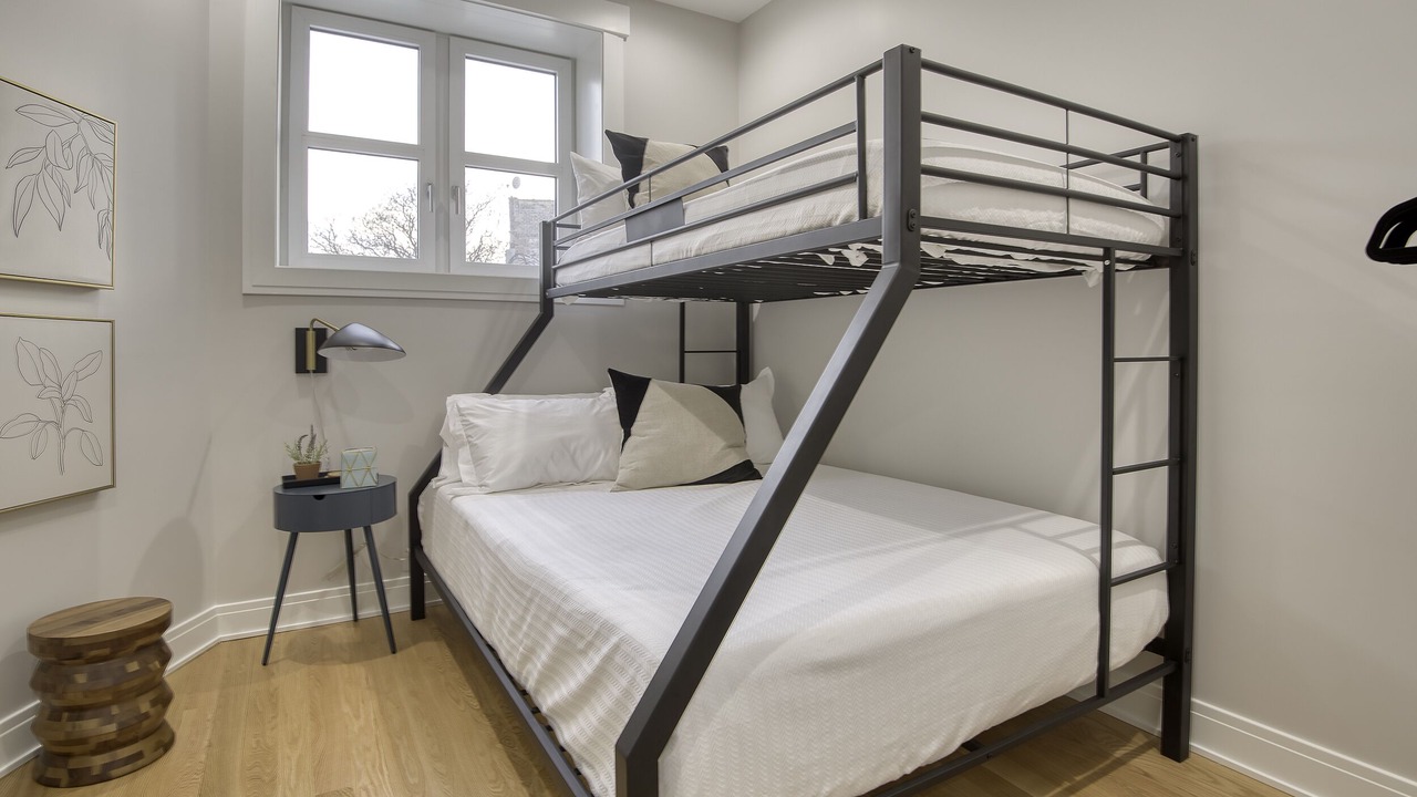 Photo of Bedroom in Wrigleyville
