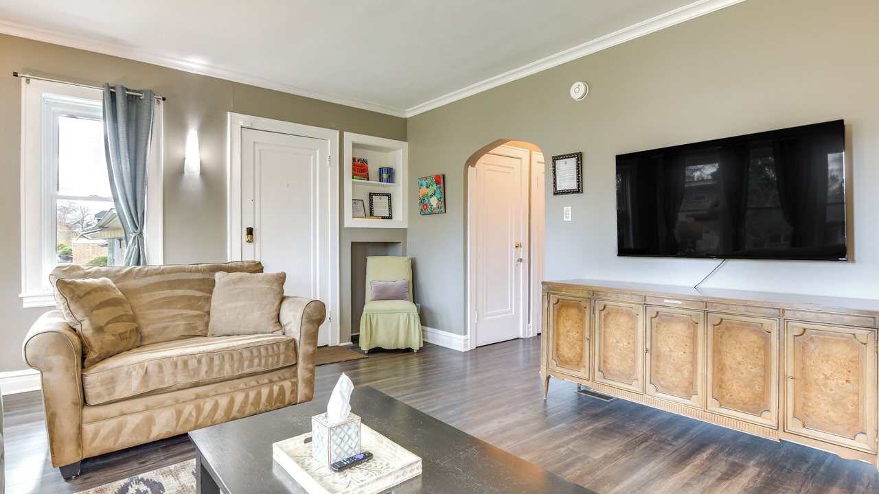 Photo of Livingroom in Evanston