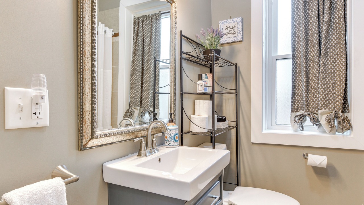 Photo of Bathroom in Evanston