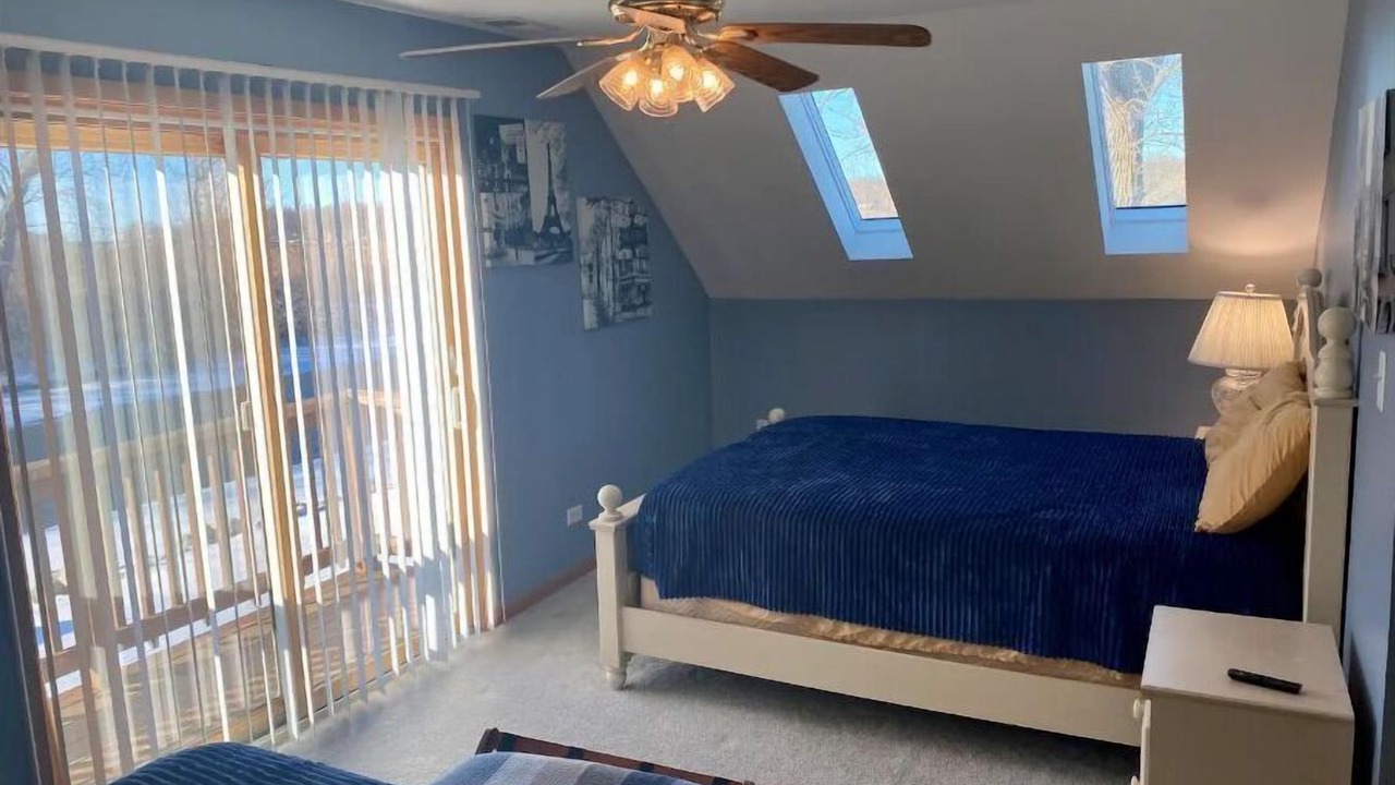 Photo of Bedroom in Solon Mills