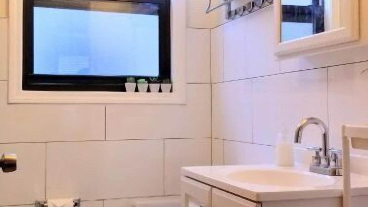 Photo of Bathroom in Chinatown