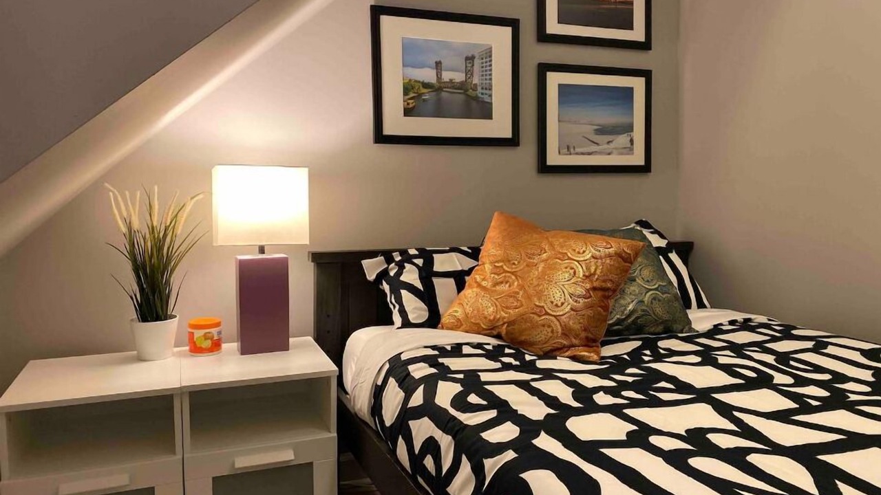 Photo of Bedroom in Armour Square