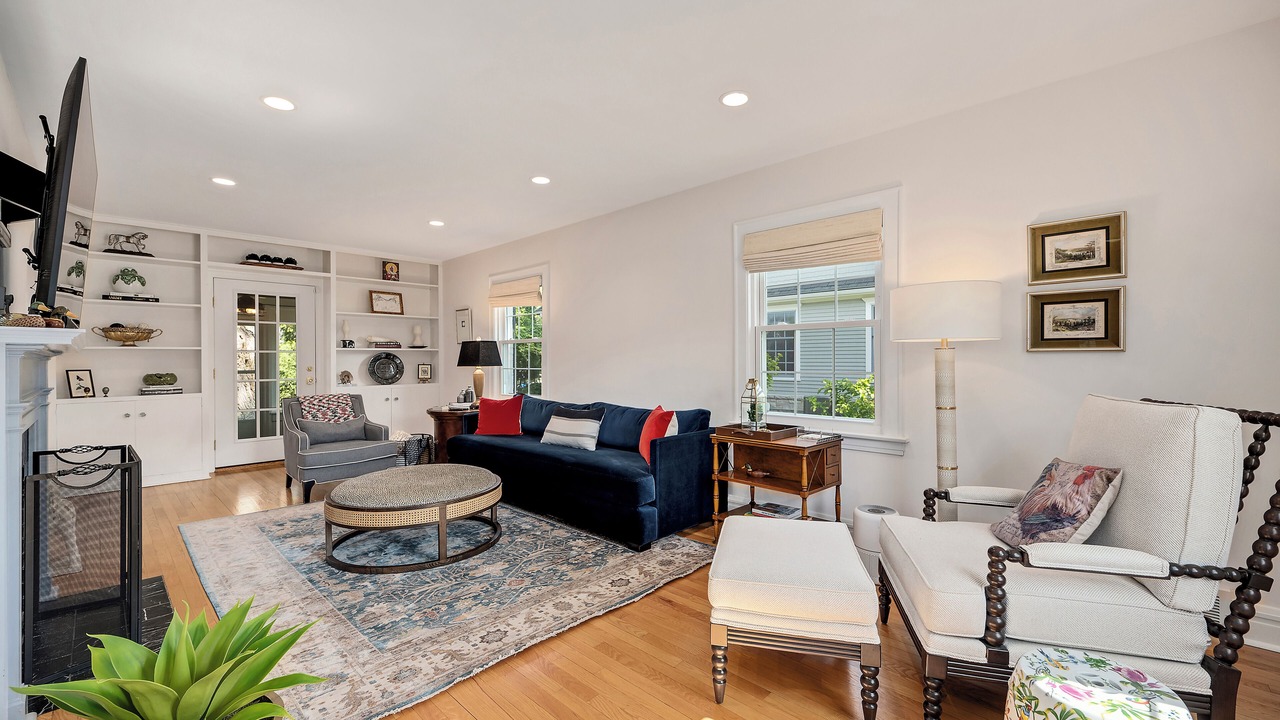 Photo of Livingroom in Wheaton