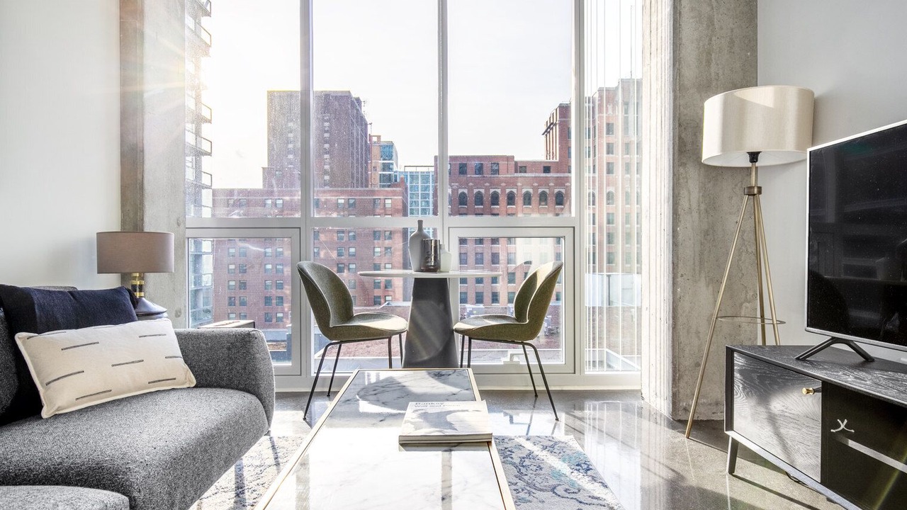 Photo of Livingroom in Near North Side