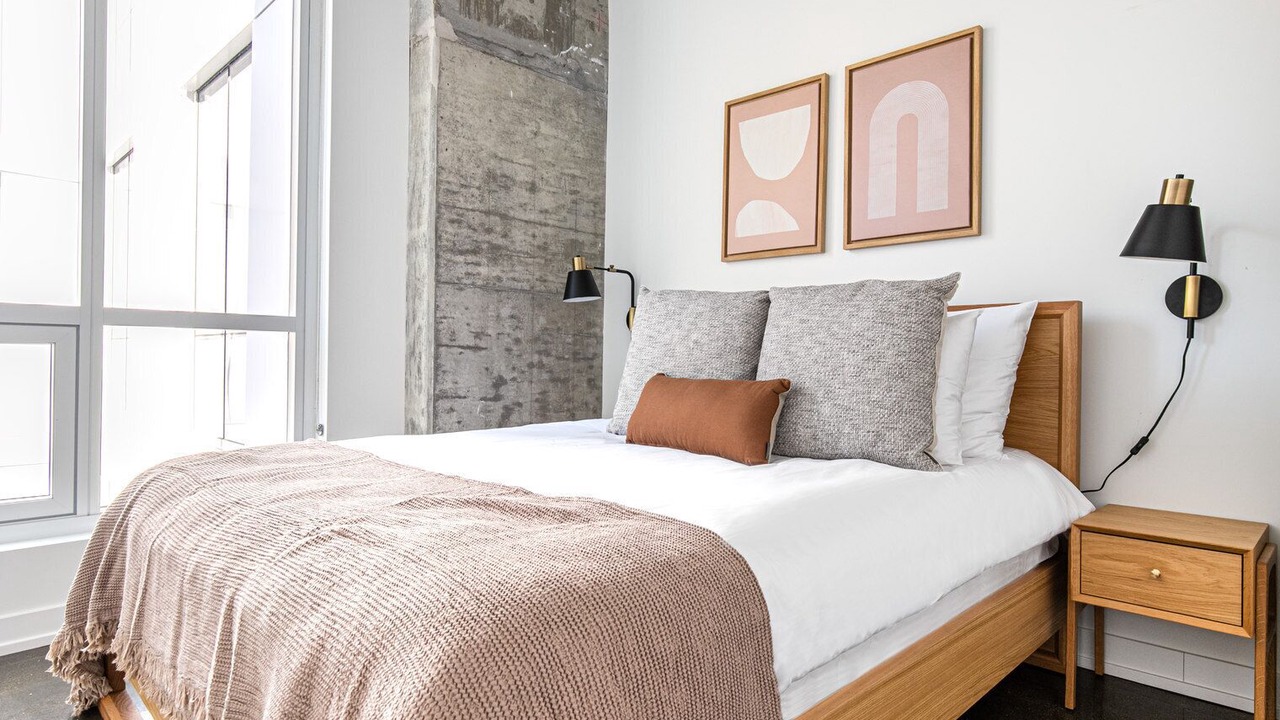 Photo of Bedroom in Near North Side