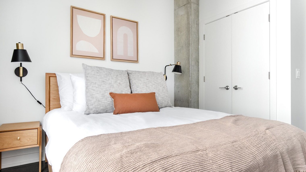 Photo of Bedroom in Near North Side