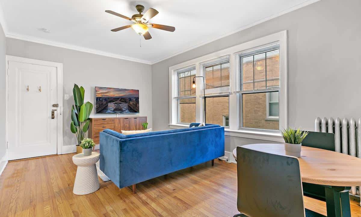 Photo of Livingroom in Ravenswood