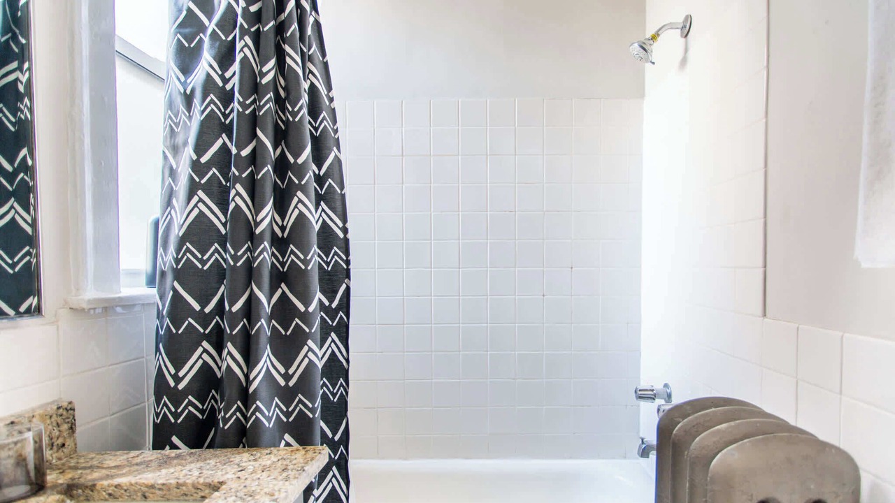 Photo of Bathroom in Ravenswood