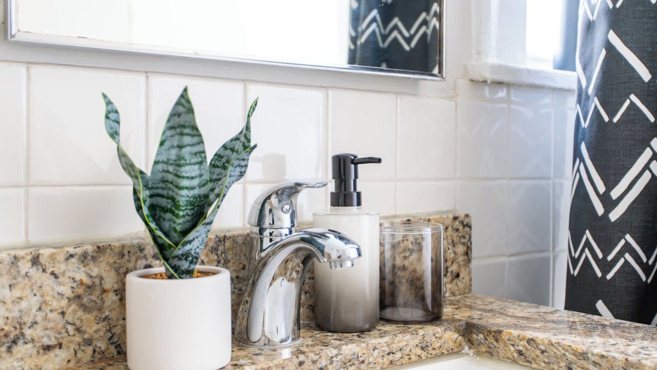 Photo of Bathroom in Ravenswood