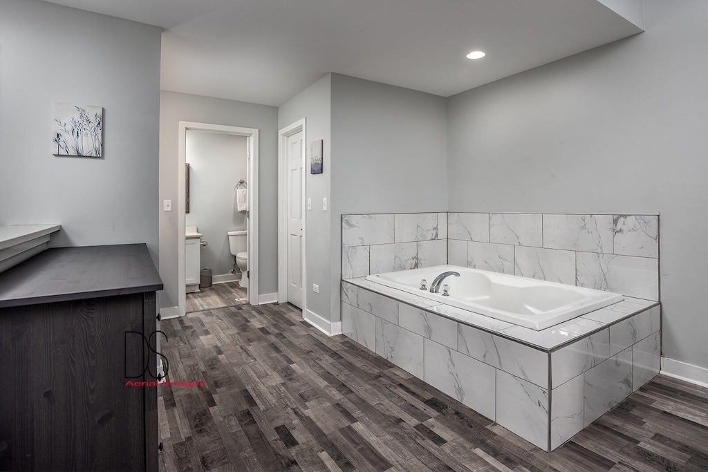 Photo of Bathroom in Oglesby