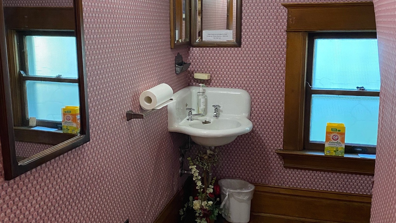 Photo of Bedroom in Carlinville