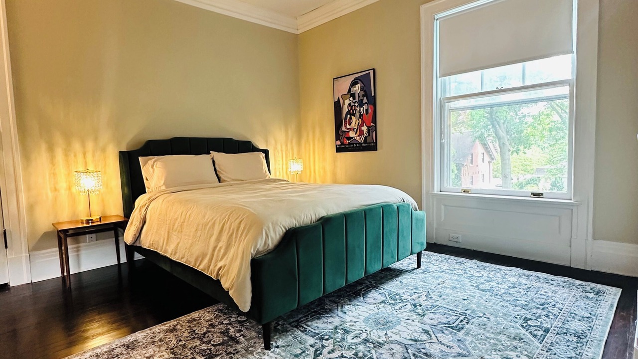 Photo of Bedroom in Quincy