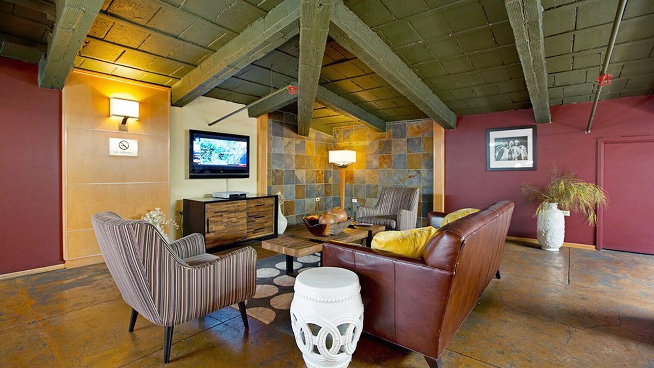 Photo of Livingroom in The Loop