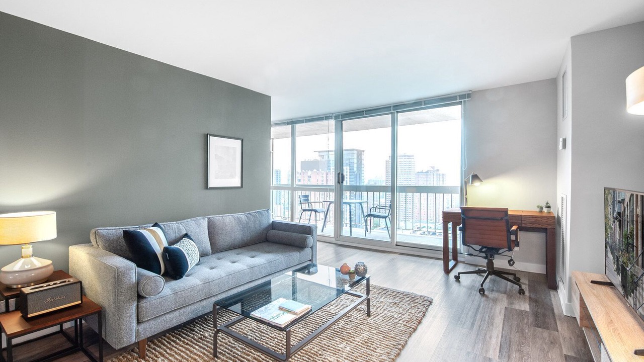 Photo of Livingroom in Rush and Division