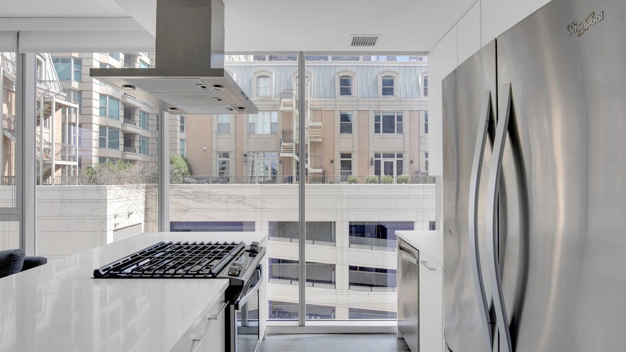 Photo of Kitchen in Near North Side
