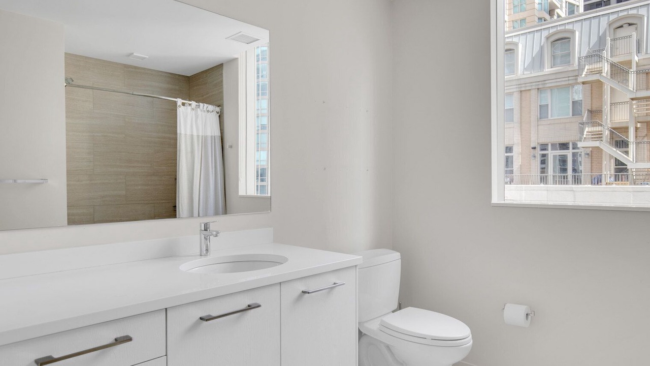 Photo of Bathroom in Near North Side