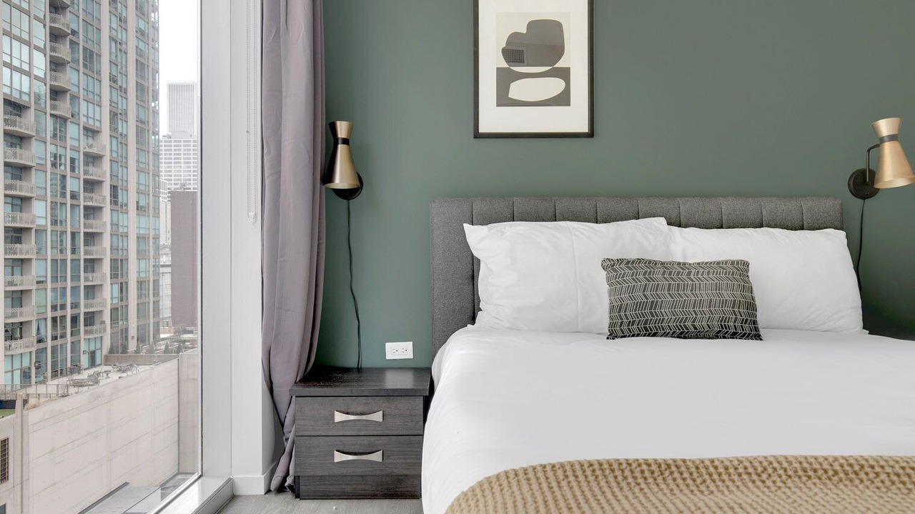 Photo of Bedroom in Near North Side