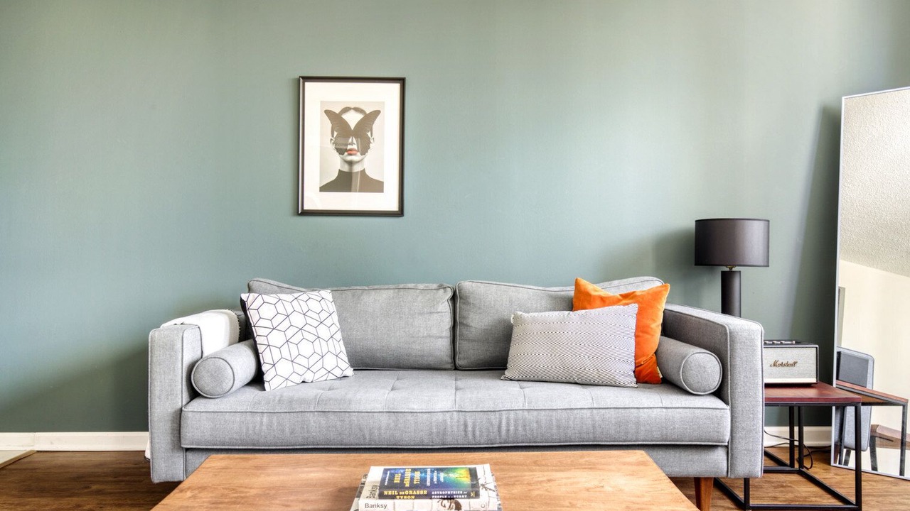 Photo of Livingroom in Rush and Division