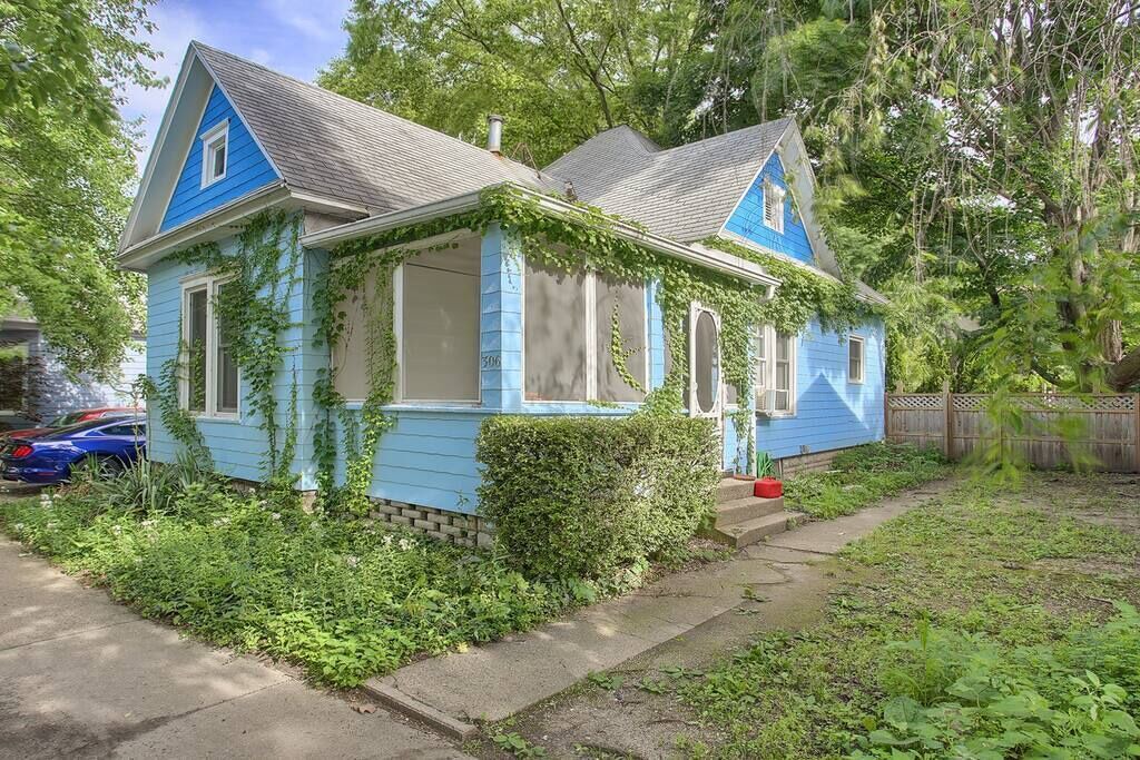 Photo of Outdoor in Urbana