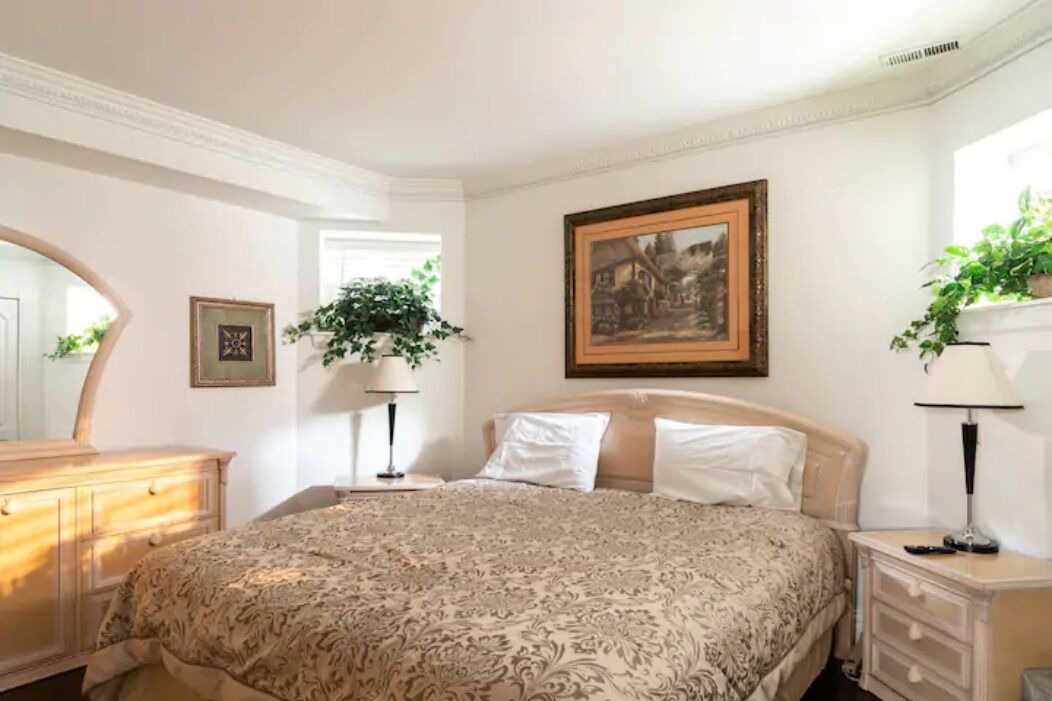 Photo of Bedroom in Lake View East