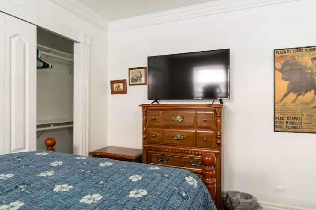 Photo of Bedroom in Lake View East