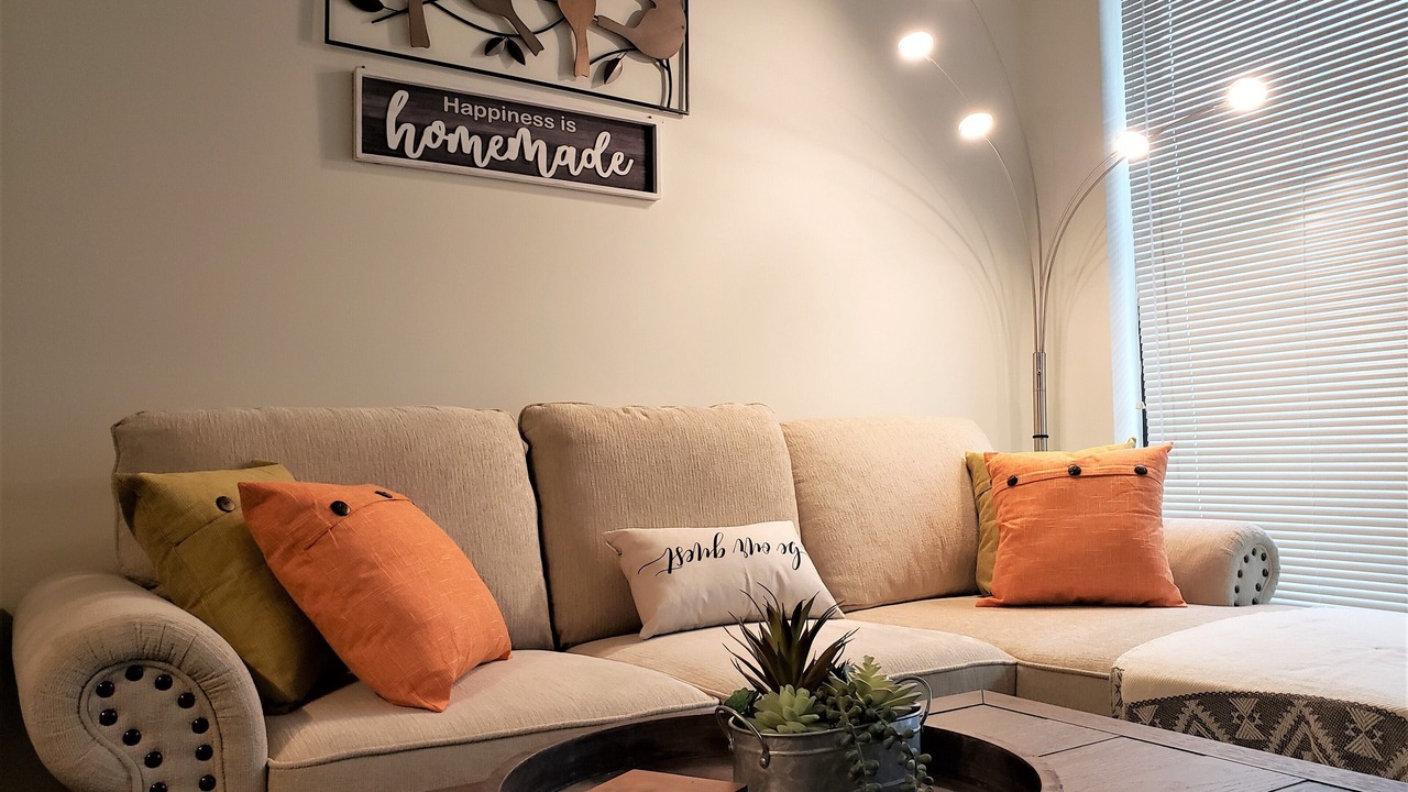 Photo of Livingroom in Evanston
