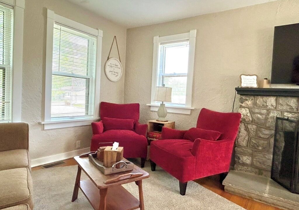 Photo of Livingroom in Rockford